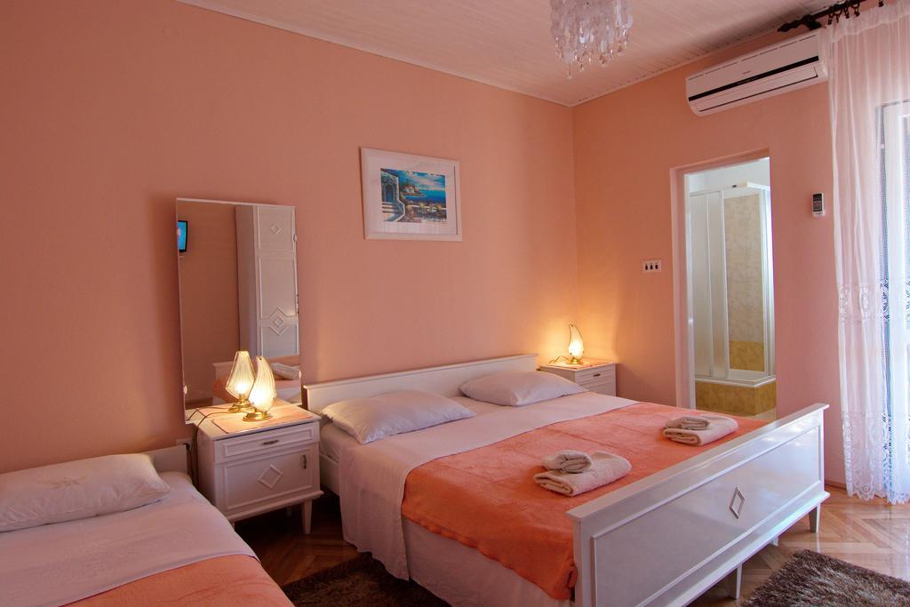 Apartment And Rooms Toka Zadar Exterior foto